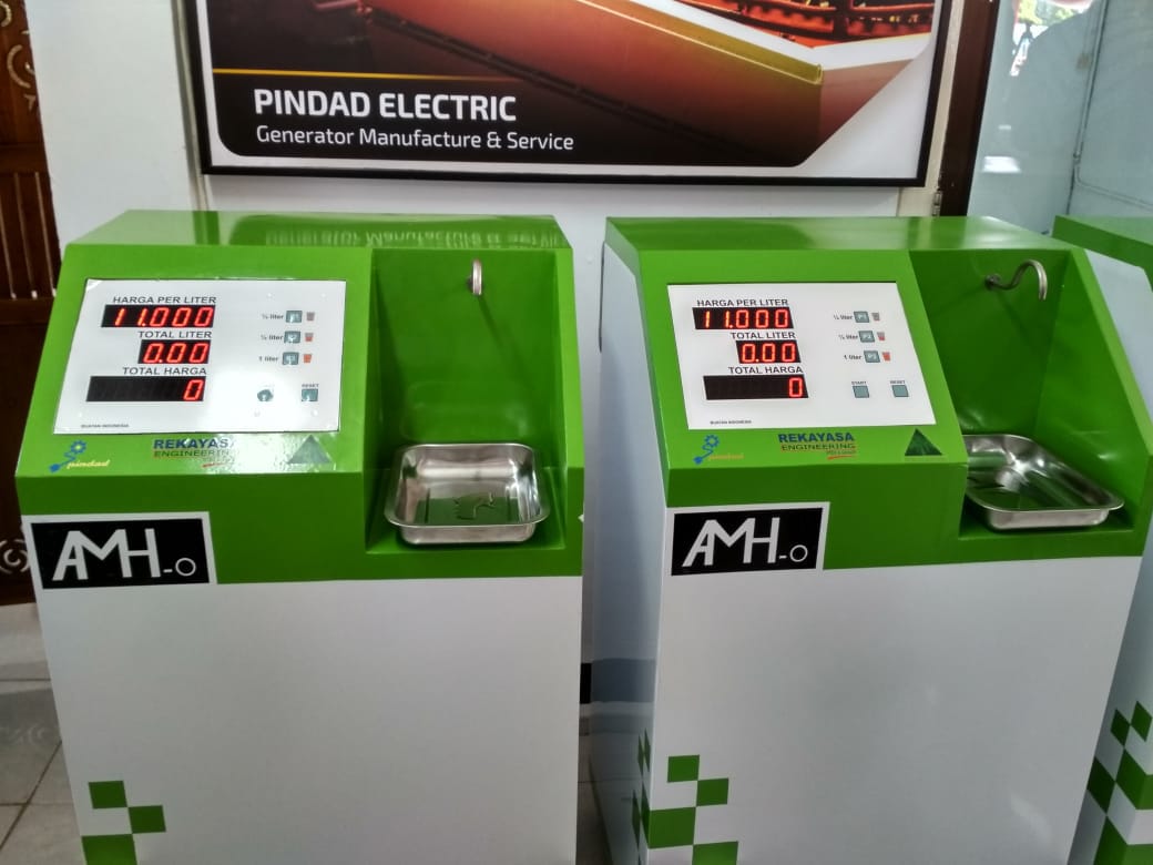 Pindad Luncurkan Anjungan Minyak Goreng Hygienis Otomatis