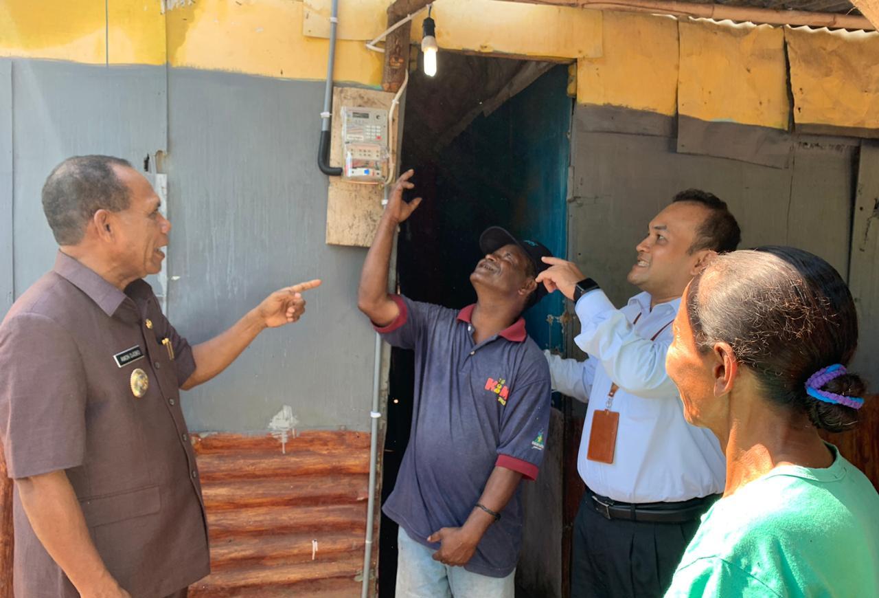 Manfaatkan EBT, PLN Listriki Desa-desa di Kabupaten Alor