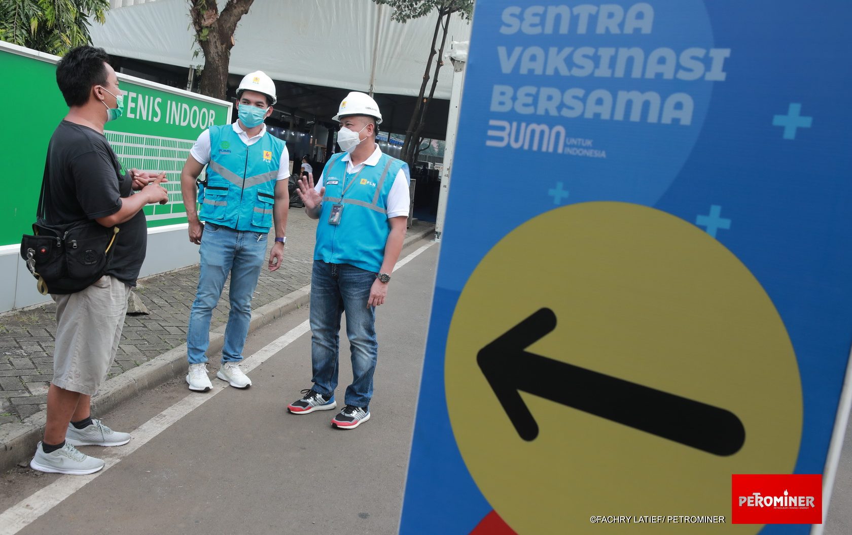 PLN Suplai Listrik Sentra Vaksinasi di Senayan