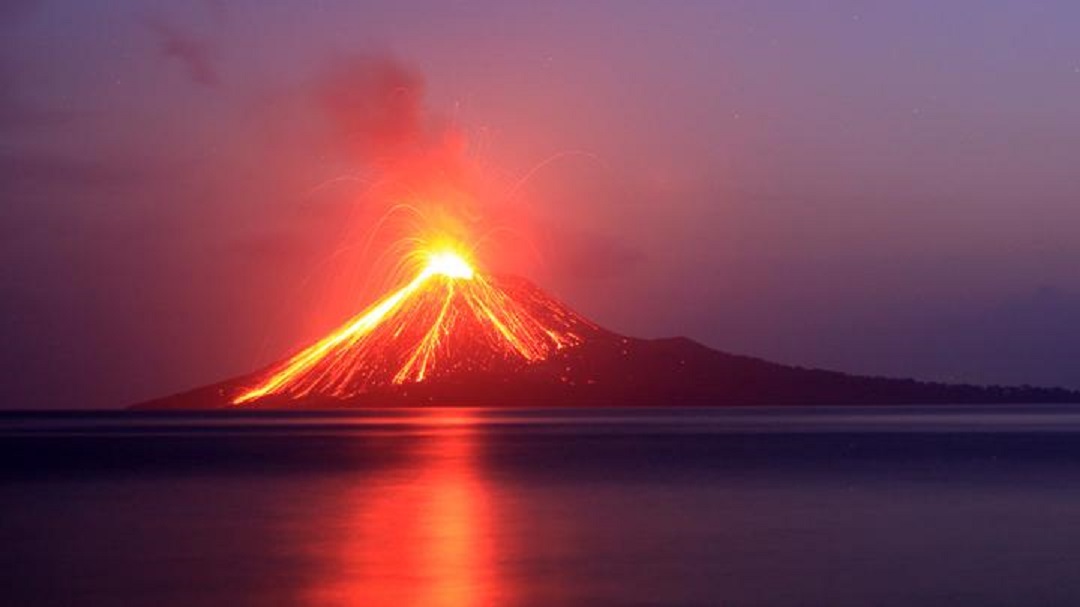 Ini Alasan Status Gunung Anak Krakatau Naik ke Level Siaga