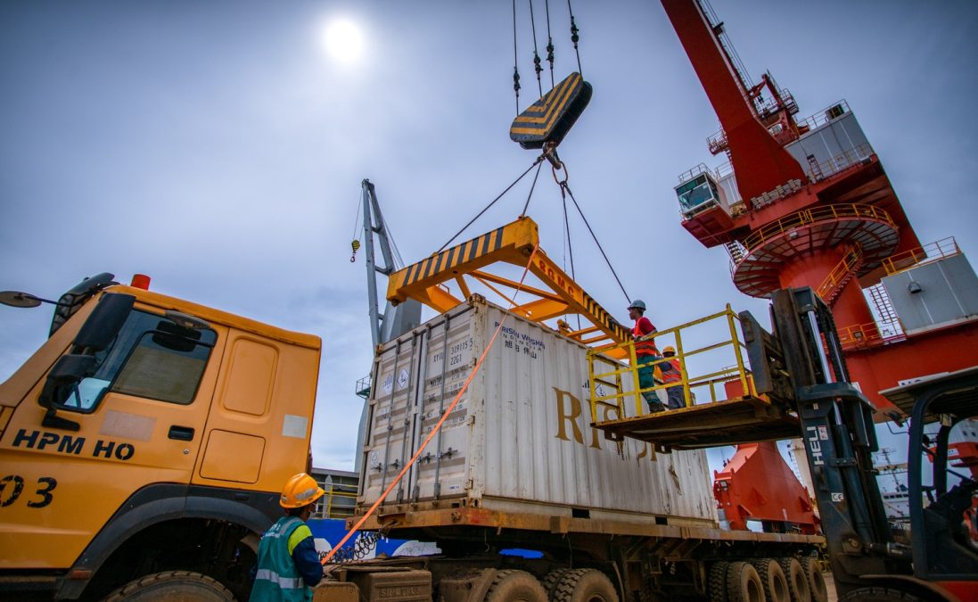 Keren, Indonesia Mulai Ekspor Nikel Sulfat Hari Ini