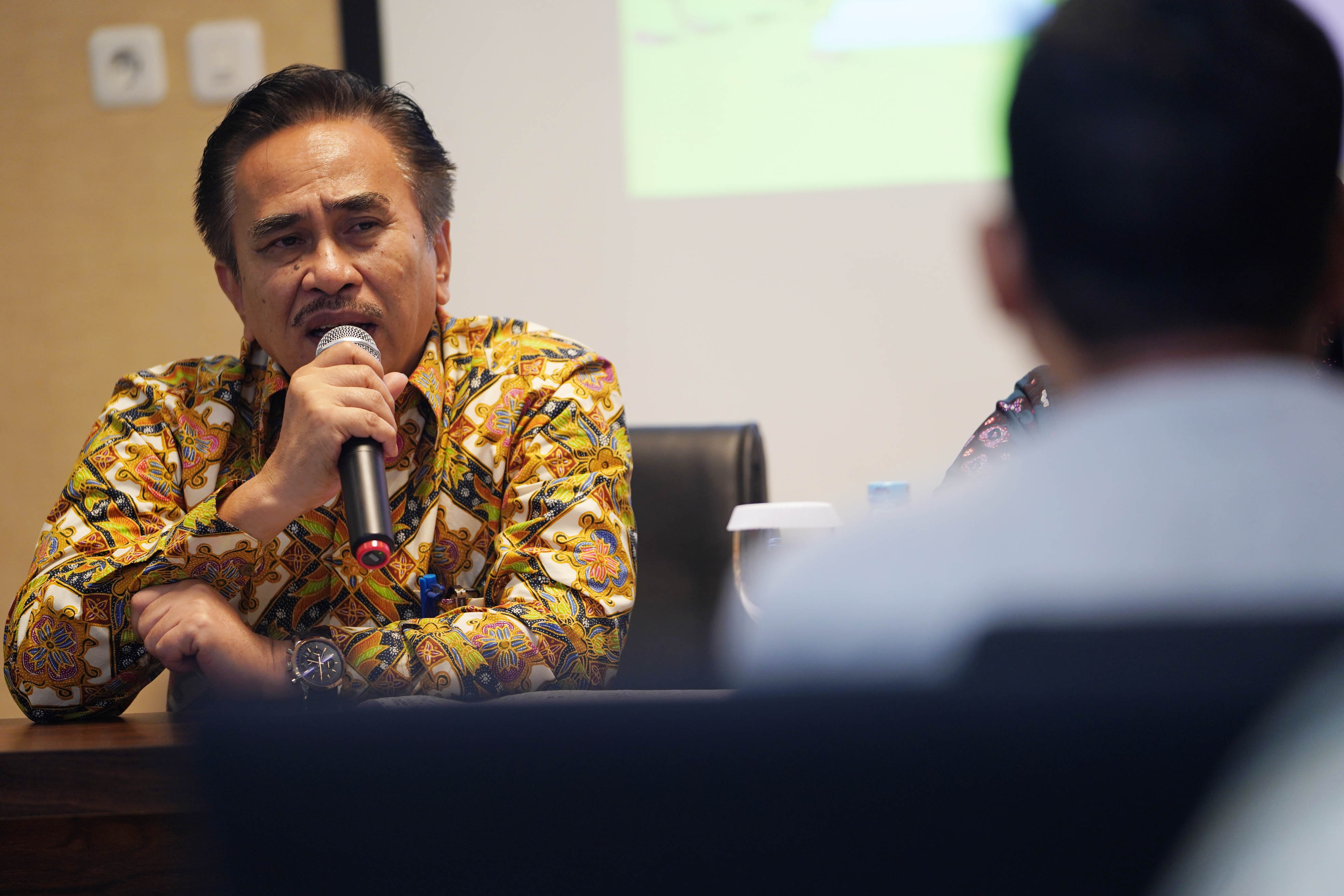 Tarif Listrik Seharusnya Naik