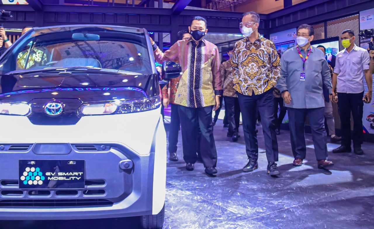 Kontribusi Signifikan, Industri Otomotif Terus Diakselerasi