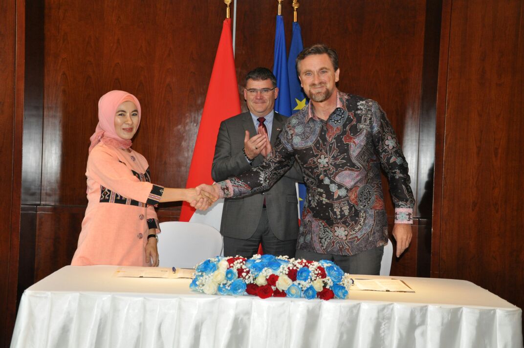 PLN Gandeng Pengusaha Perancis Kembangkan EBT