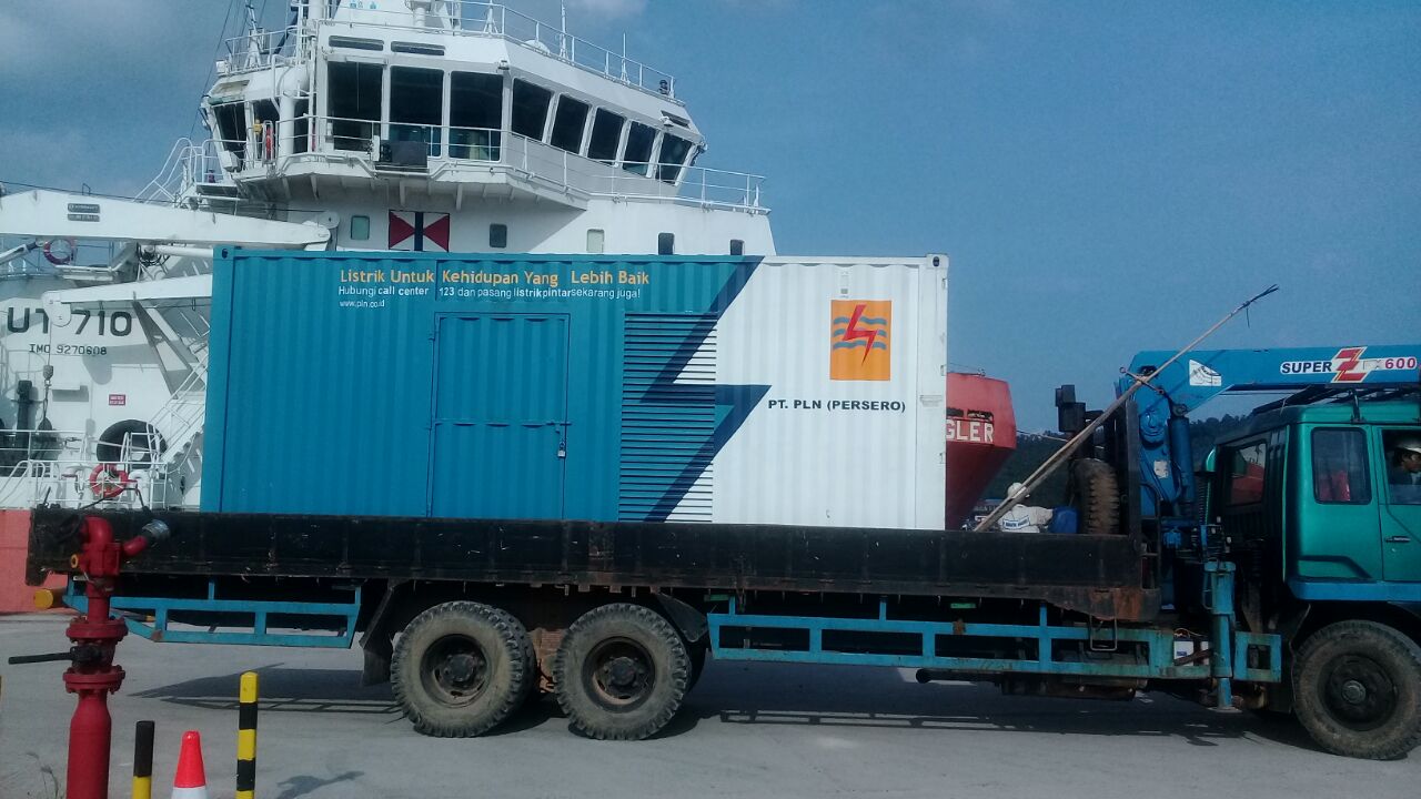 100 Persen Desa Di Palmatak Telah Berlistrik