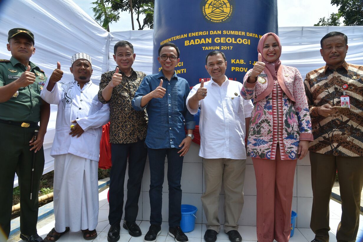 53 Sumur Bor Air Tanah Untuk Jawa Timur