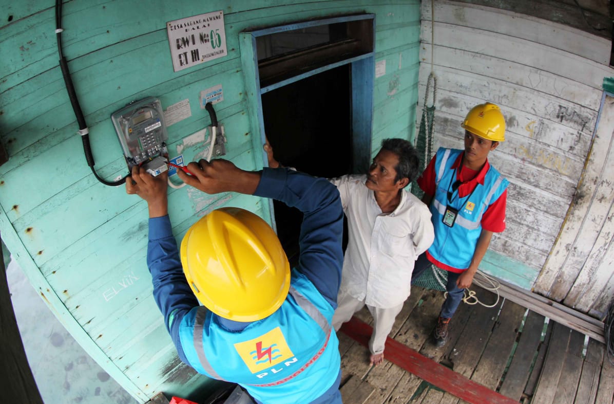 100 Persen Desa di Sumatera Barat Sudah Berlistrik