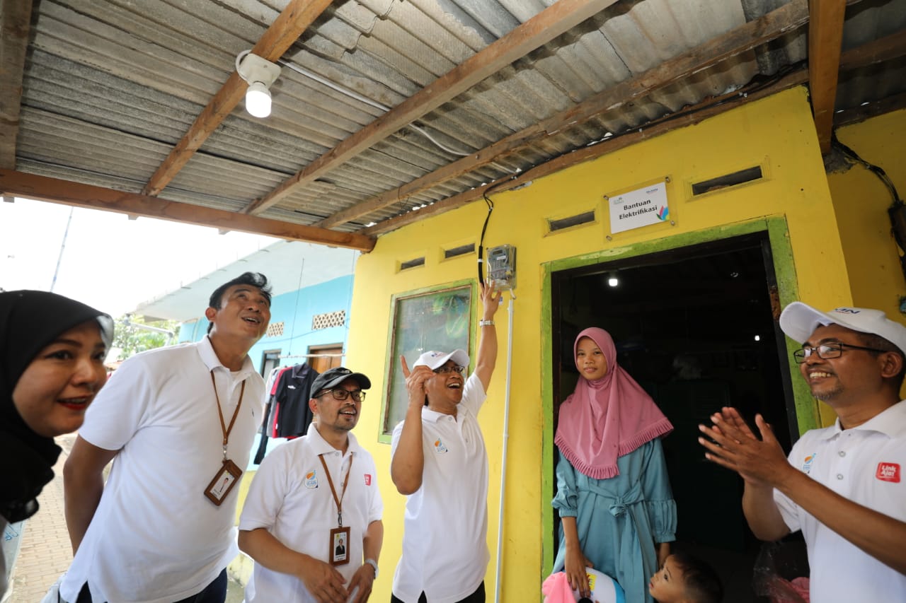 Sambung Listrik Gratis Sasar Warga Bekasi