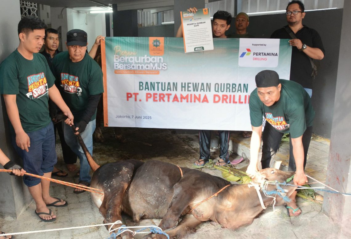 Idul Adha 1446 H, Pertamina Drilling Salurkan 16 Hewan Kurban