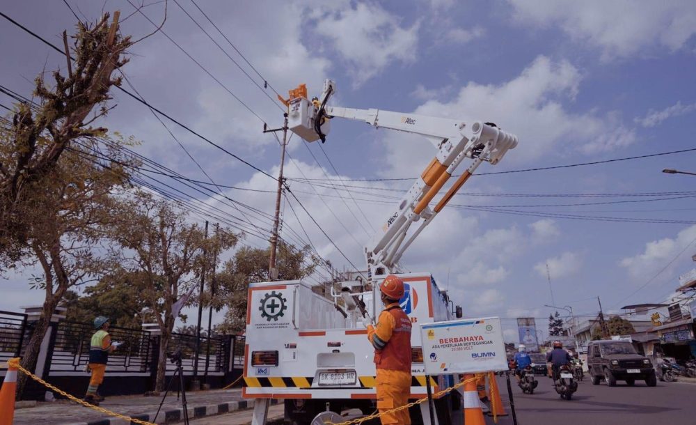 Durasi dan Frekuensi Gangguan Listrik Menurun