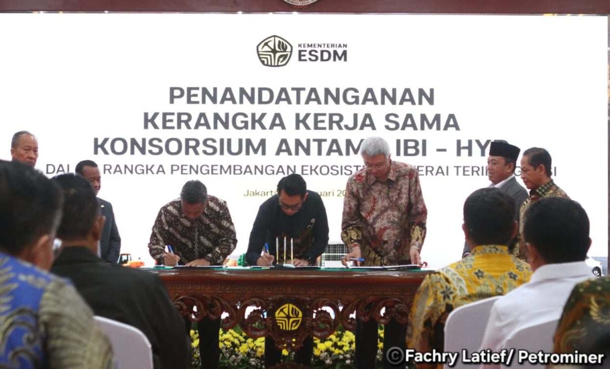 Dimotori ANTAM, Indonesia Bakal Punya Pabrik Baterai Listrik Terbesar di Asia