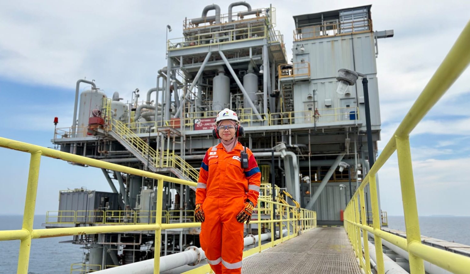 Lebaran di Tengah Laut, Perwira Pertamina Tetap Jaga Produksi Migas