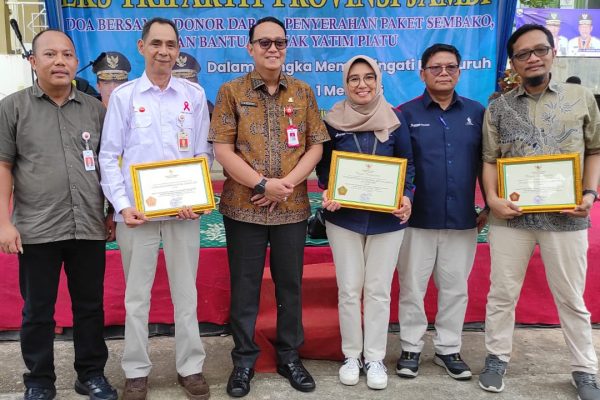 PetroChina Raih Penghargaan Platinum P2-HIV/AIDS dari Kemnaker