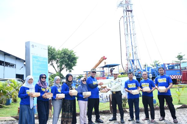 Dirut Pertamina Drilling Lakukan Penyembelihan Hewan Kurban