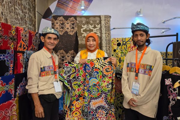 Batik Kubedistik, Bukti Keterbatasan Bukan Penghalang
