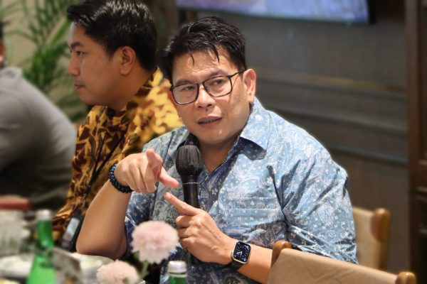 IESR: Kepemimpinan Terpadu jadi Kunci Percepatan PLTS 100 GW
