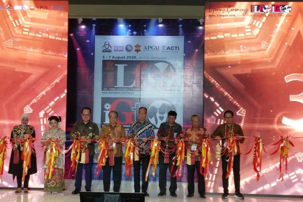 Terbuka, Peluang Usaha bagi IKM Alas Kaki Lokal