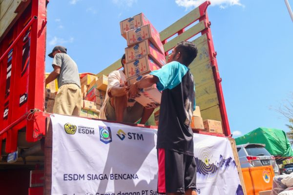 Dari Mataram, Sumbawa Timur Mining Kirim Bantuan Gempa Flores