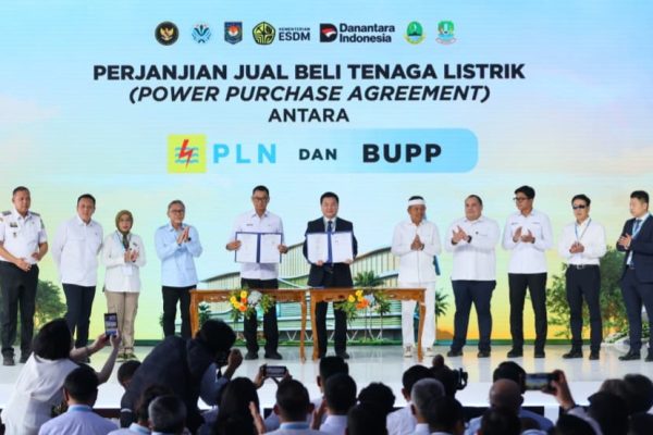 PLN Salurkan Listrik PSEL Kota Bekasi untuk Warga Bekasi
