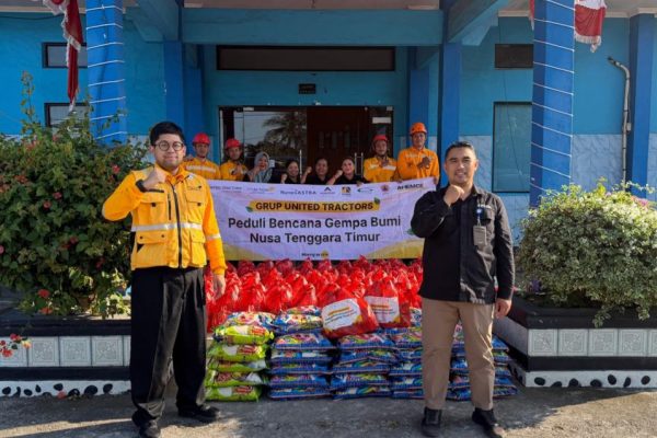 Grup United Tractors Bantu Masyarakat Terdampak Gempa di NTT