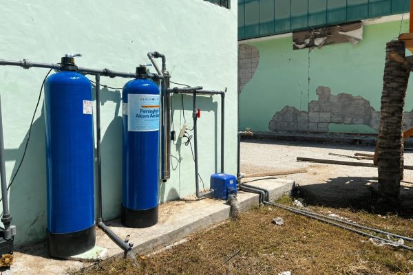 Instalasi Air Siap Minum untuk Korban Bencana di Manggarai Timur