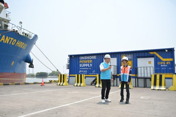 PLN dan Pelindo Perkuat Elektrifikasi Maritim