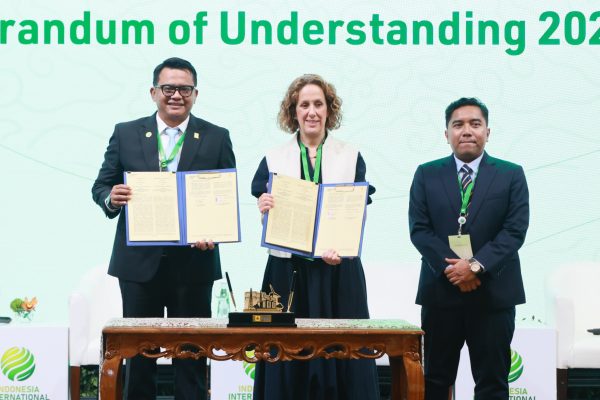 PLN dan The Climate Group Buka Peluang Investasi Energi Hijau