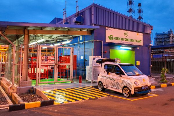 PLN Group Raih Empat Penghargaan ASEAN Energy Awards 2026
