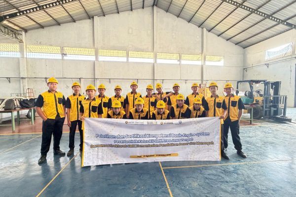 United Tractors Latih dan Sertifikasi 82 Siswa SMK