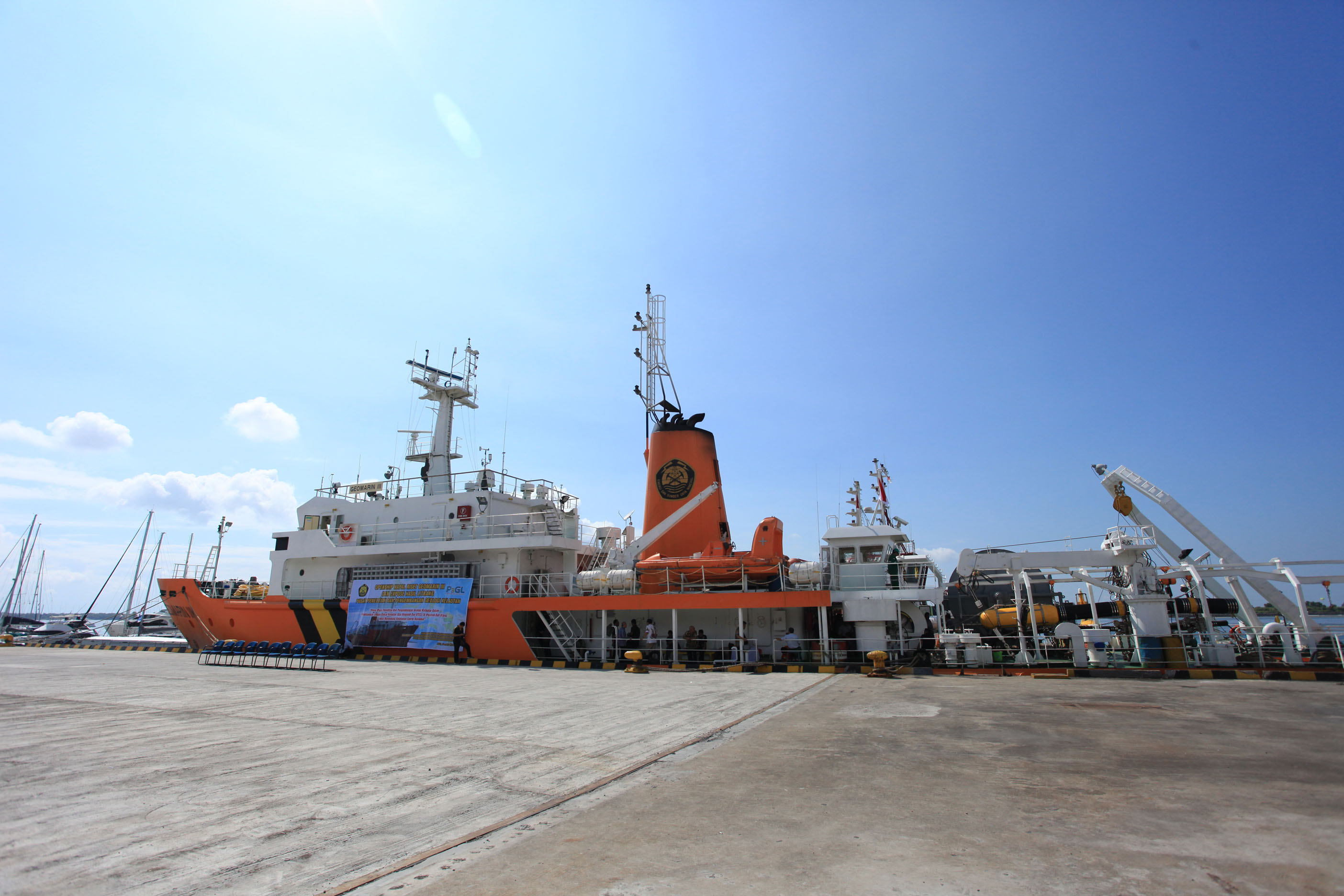 Kapal Riset Kelautan Geomarin III