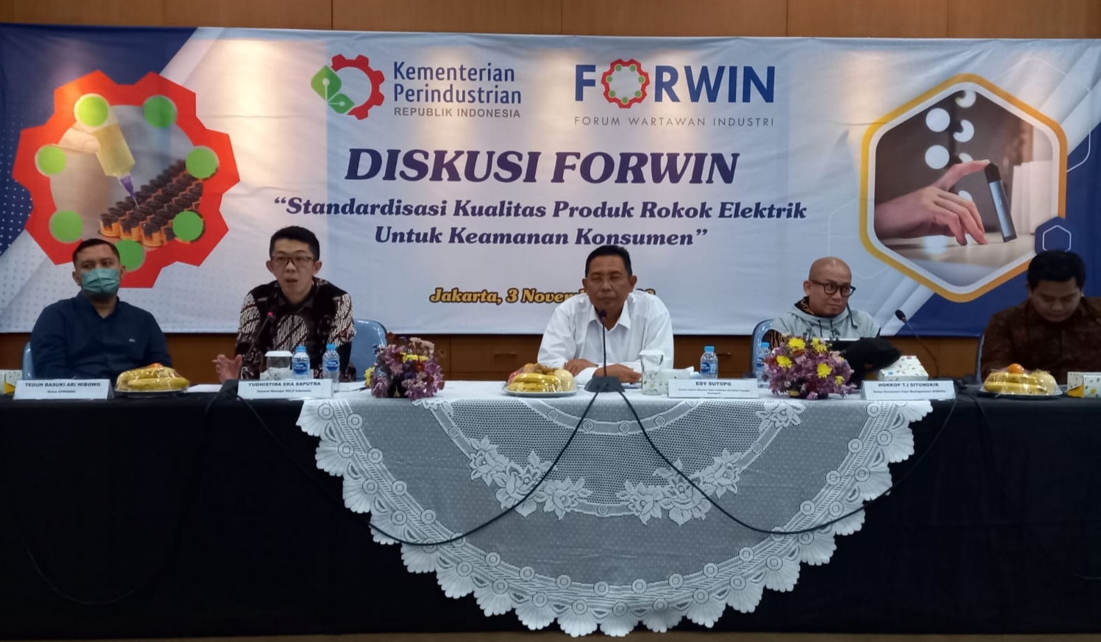Karpet Merah untuk Investasi yang Berpeluang Usaha