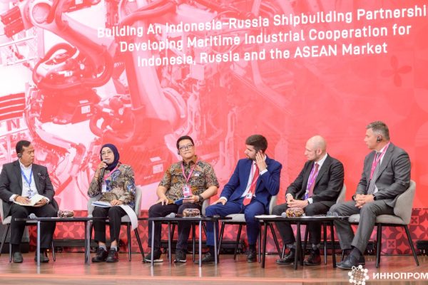 Bidik Investasi dan Alih Teknologi Perkapalan Rusia