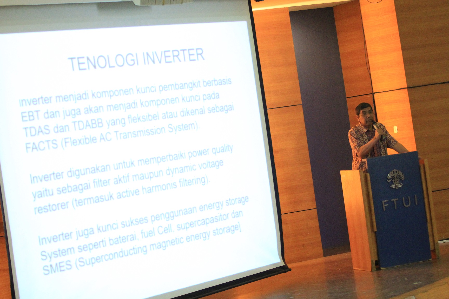 Kurangi Penggunaan Dolar AS di Pembangkit Listrik