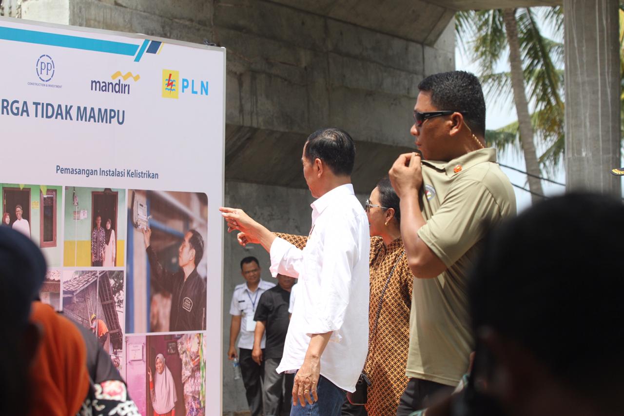 Sambung Listrik Gratis Untuk Warga Muara Gembong