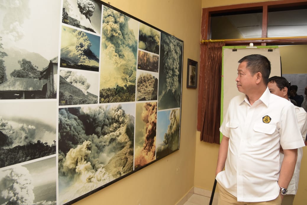 Gunung Merapi Aman, Batas Bahaya 3 Km dari Kawah