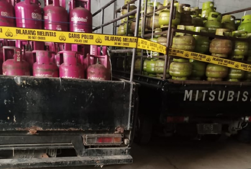 Polres Karawang Ungkap Oknum Pengoplos LPG