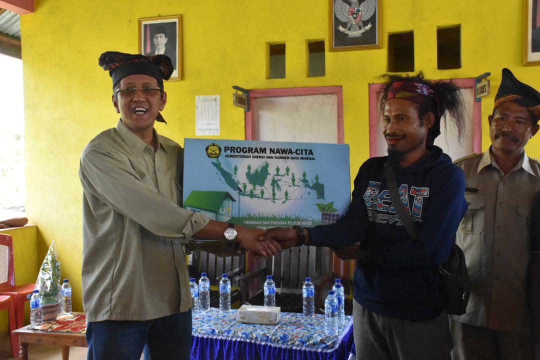 LTSHE Terangi Desa Terpencil di Pulau Buru