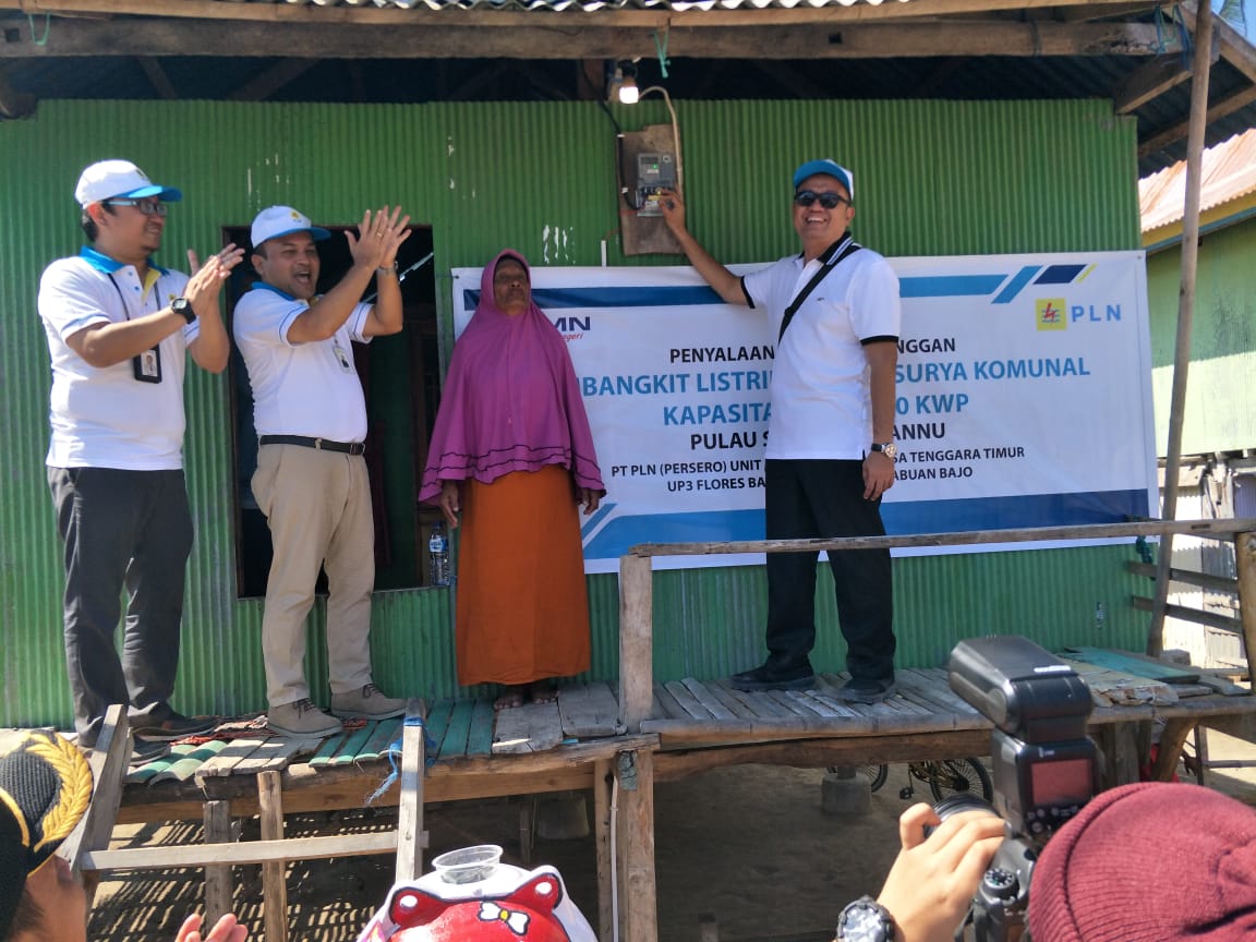 PLTS Seraya Terangi Masa Depan Anak NTT
