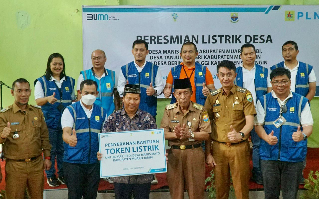 PLN Alirkan Listrik ke 3 Desa Terpencil di Jambi