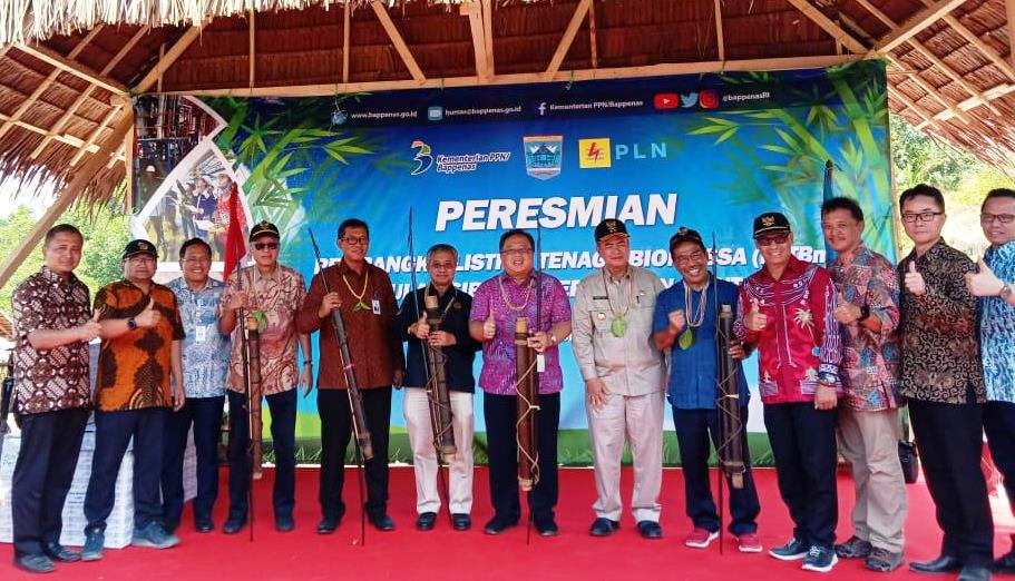 1.233 Keluarga Pulau Siberut Dapat Listrik Gratis
