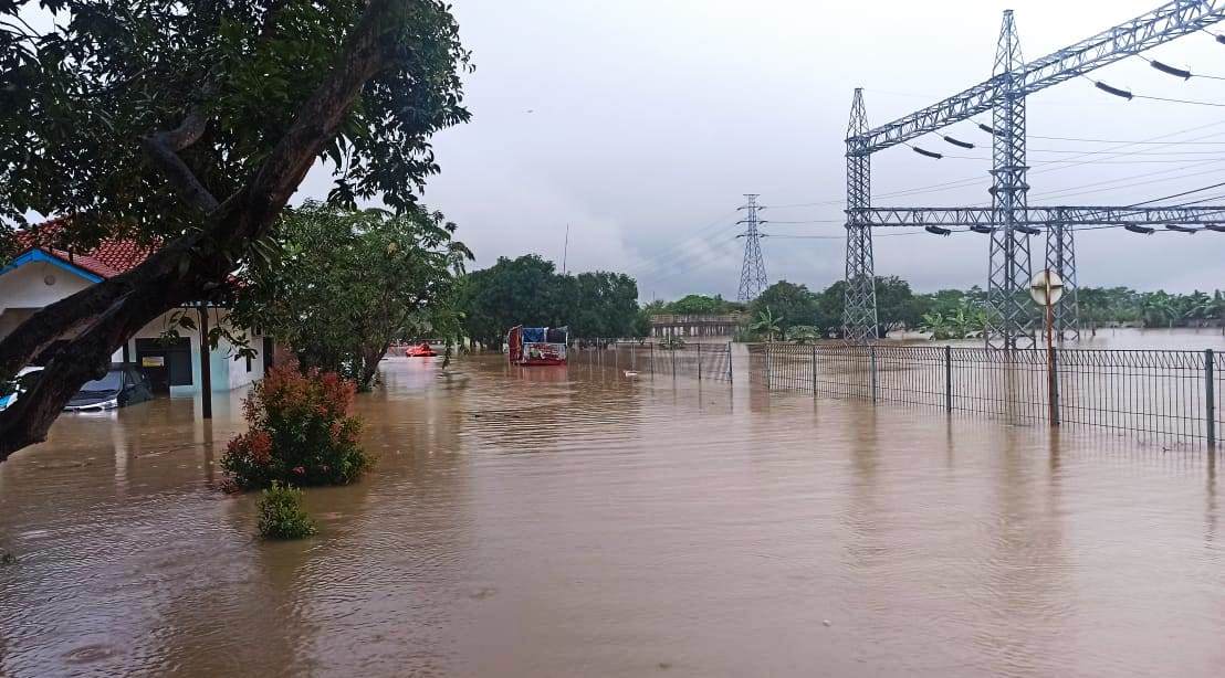Pasca Banjir Jabar, PLN Pulihkan 1.369 Gardu Distribusi
