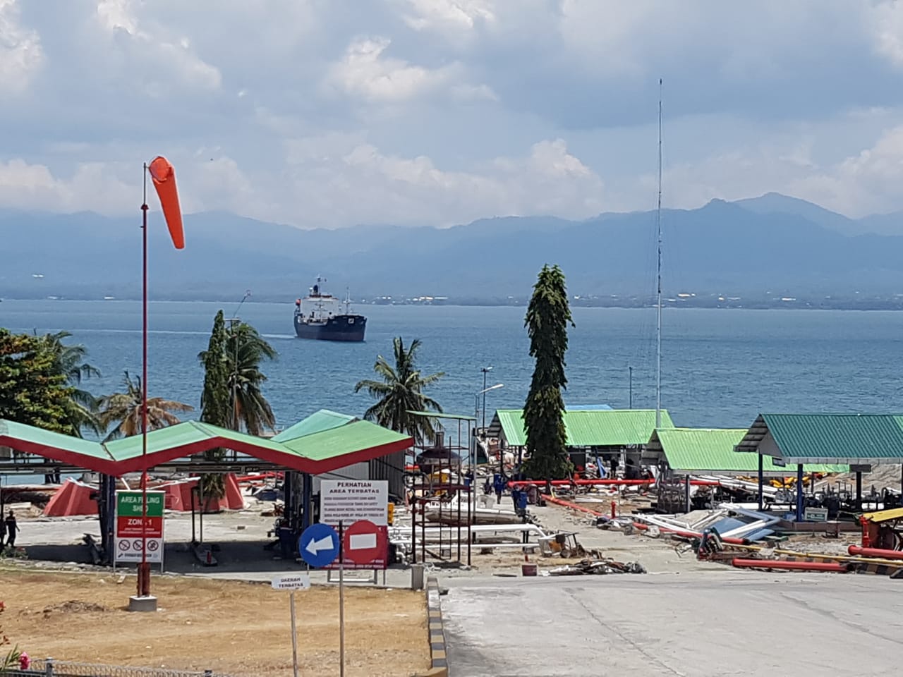 MT Karmila Pasok Premium ke Donggala
