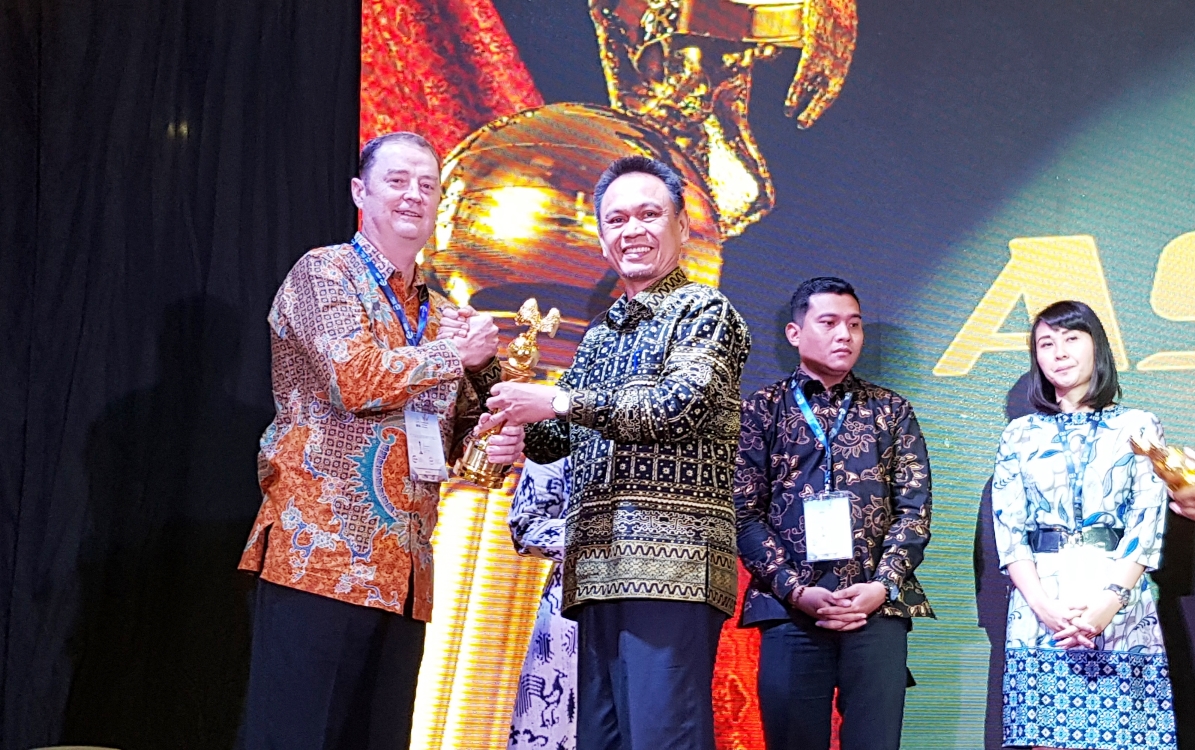 Tambang Emas Martabe Dapat Peringkat Emas