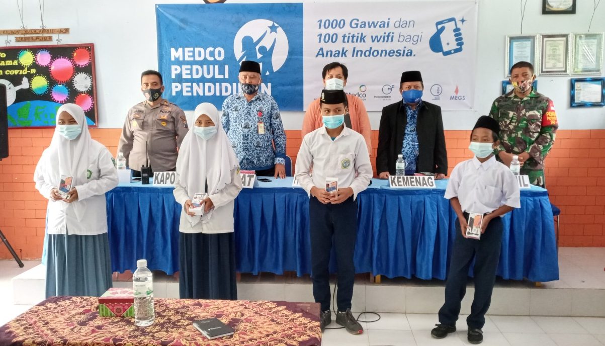 Gerakan 1.000 Gawai Bantu Maimuna Pertahankan Prestasi