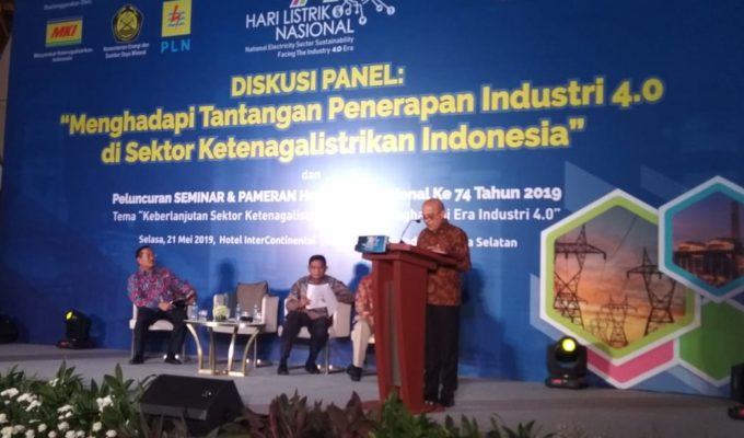 Seminar dan Pameran Hari Listrik Nasional Ke-74