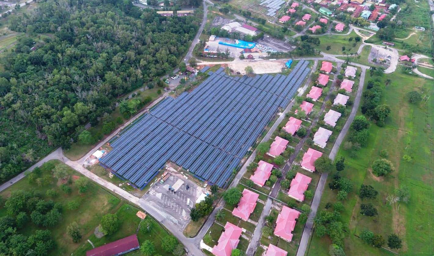 Balik ke Bahan Bakar Fosil, Transisi Energi Melambat