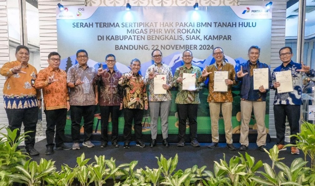 Terima Sertifikat Lahan, PHR Kian Optimalkan Kinerja