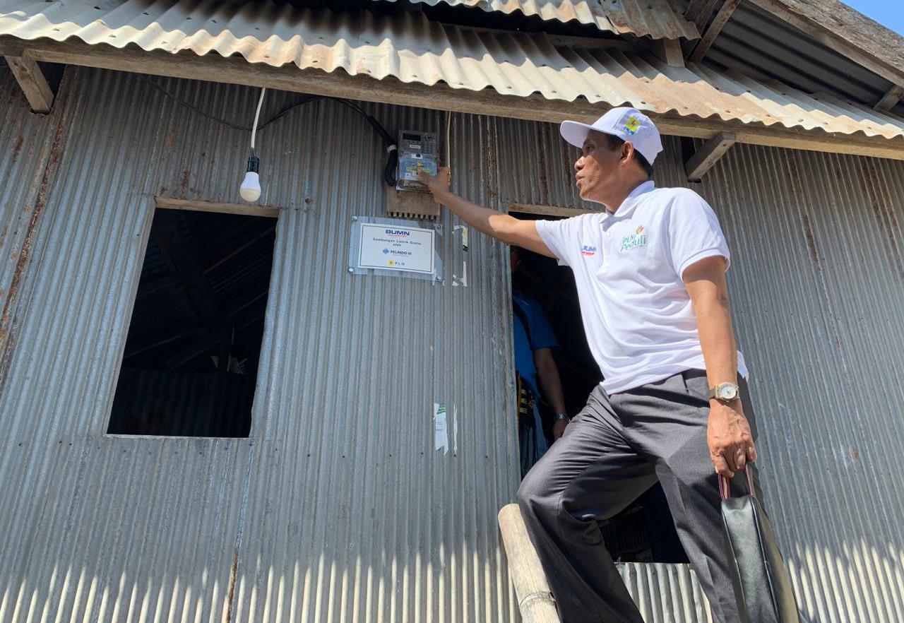 Listrik PLN Masuk, Warga Bisa Berhemat