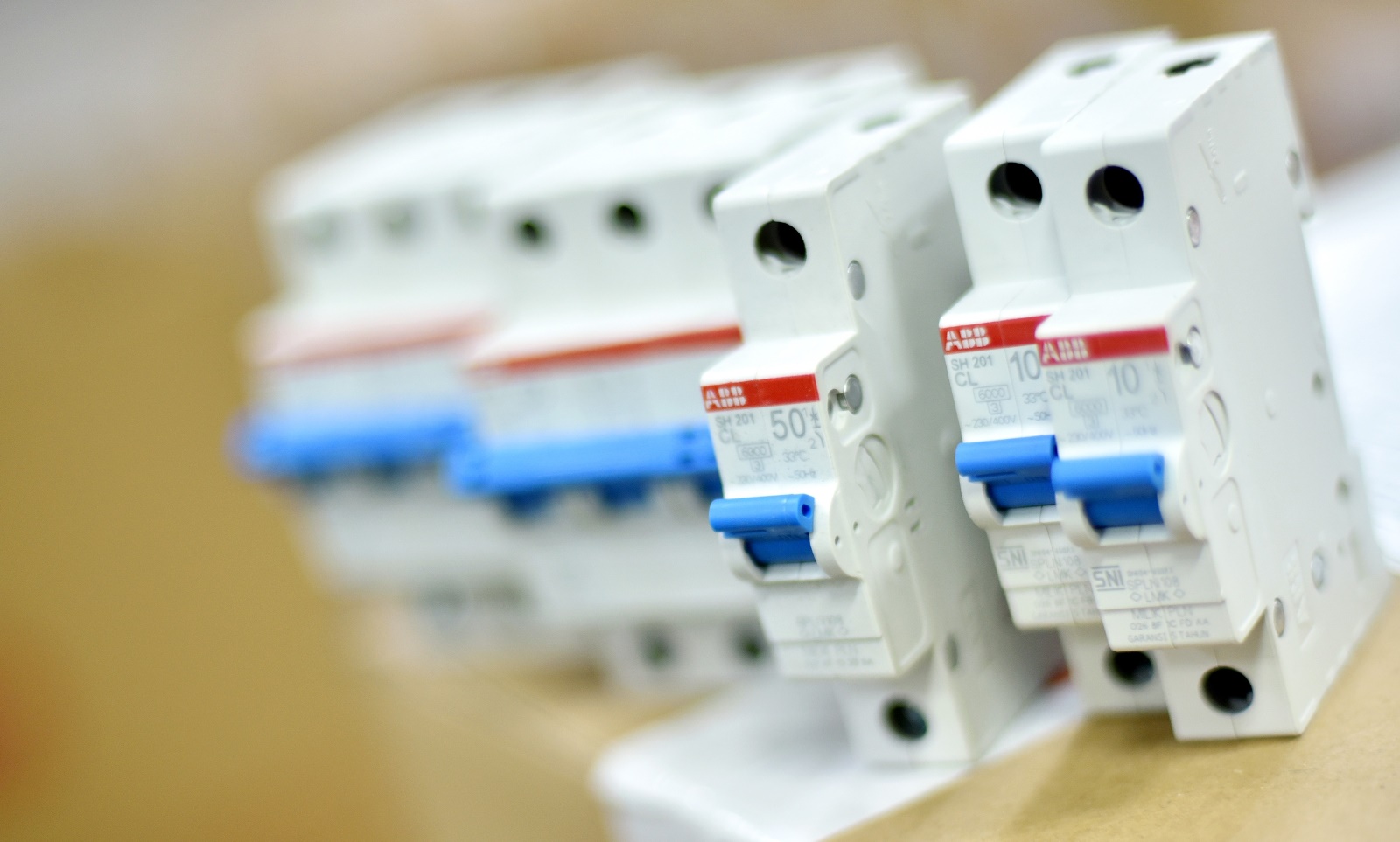 2 Tahun ke Depan, ABB Penuhi Kebutuhan MCB bagi PLN