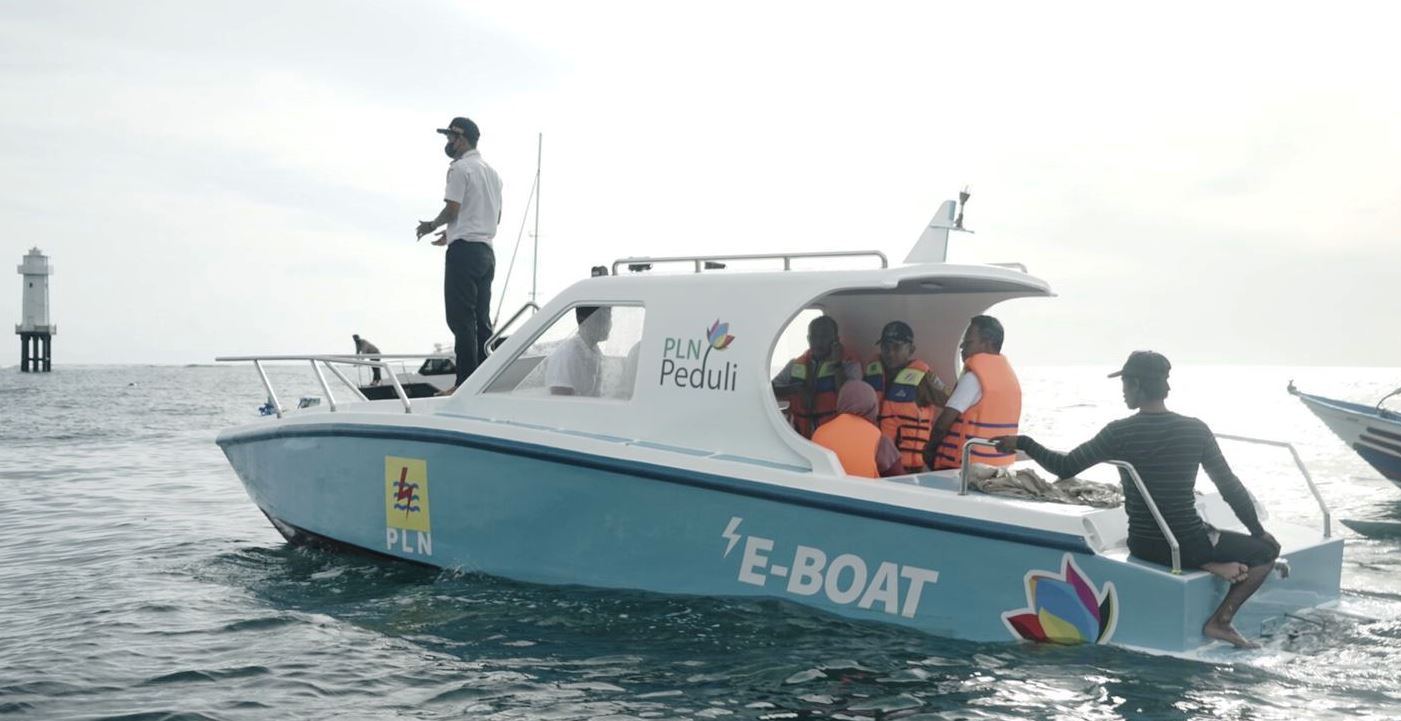 PLN Berkolaborasi dengan IKM Ciptakan E-Boat